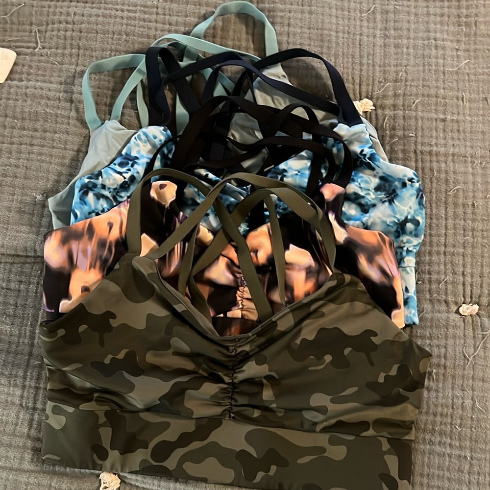 Bundle of 4 Handful sport bras 4 for $50